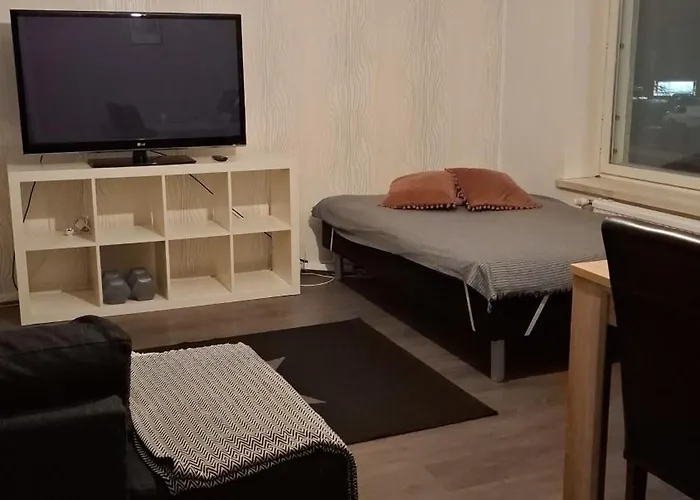 Hh Huoneistot Kaksio Kolmelle דירה