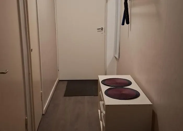 Hh Huoneistot Kaksio Kolmelle דירה *